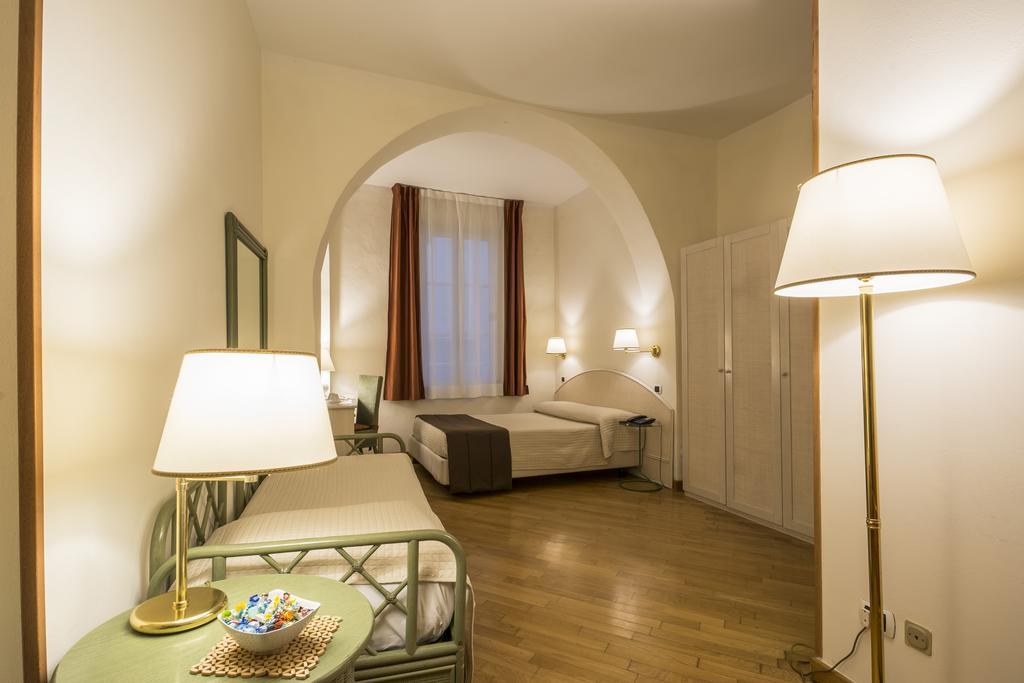 Piazza Paradiso Accommodation Сієна Екстер'єр фото