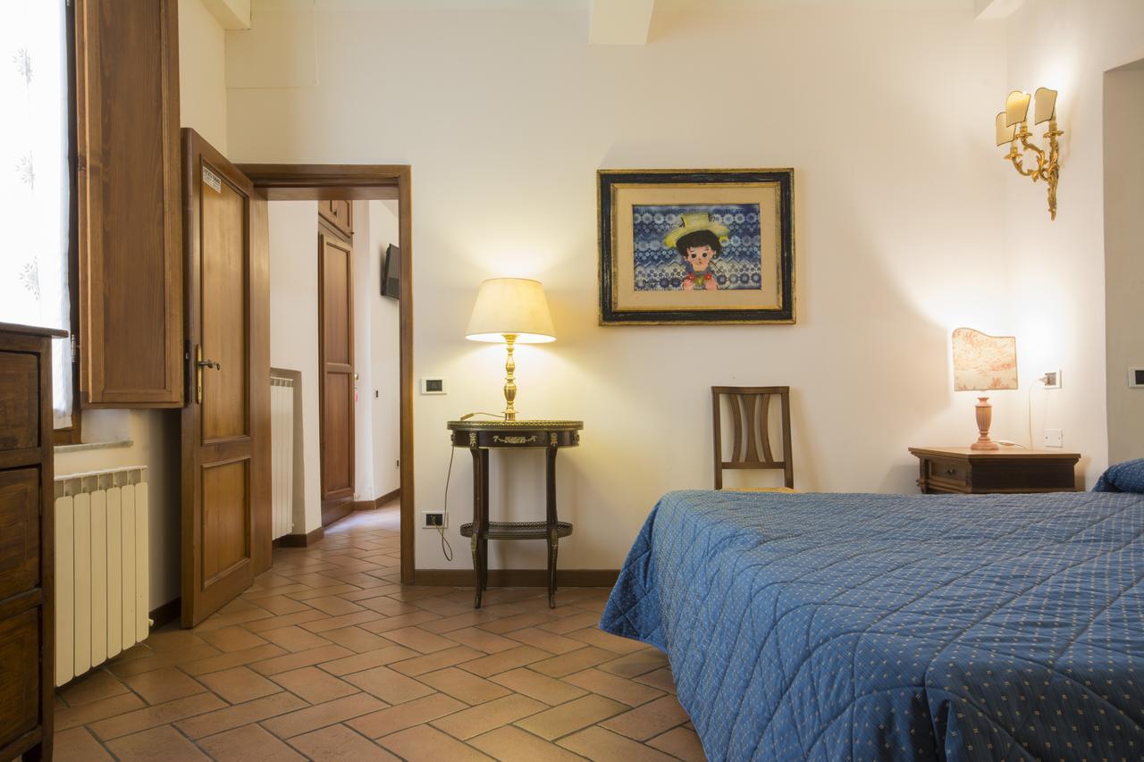 Piazza Paradiso Accommodation Сієна Екстер'єр фото
