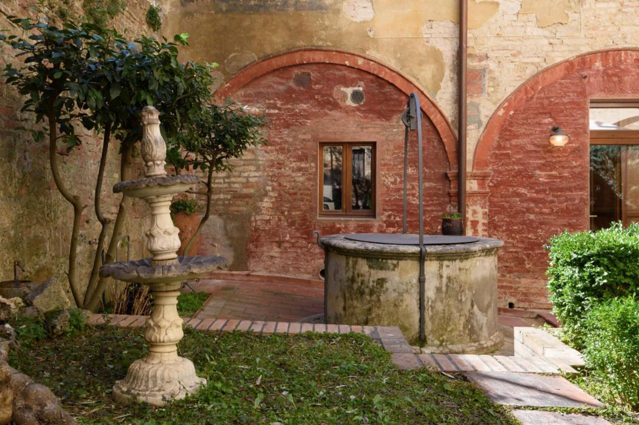 Piazza Paradiso Accommodation Сієна Екстер'єр фото