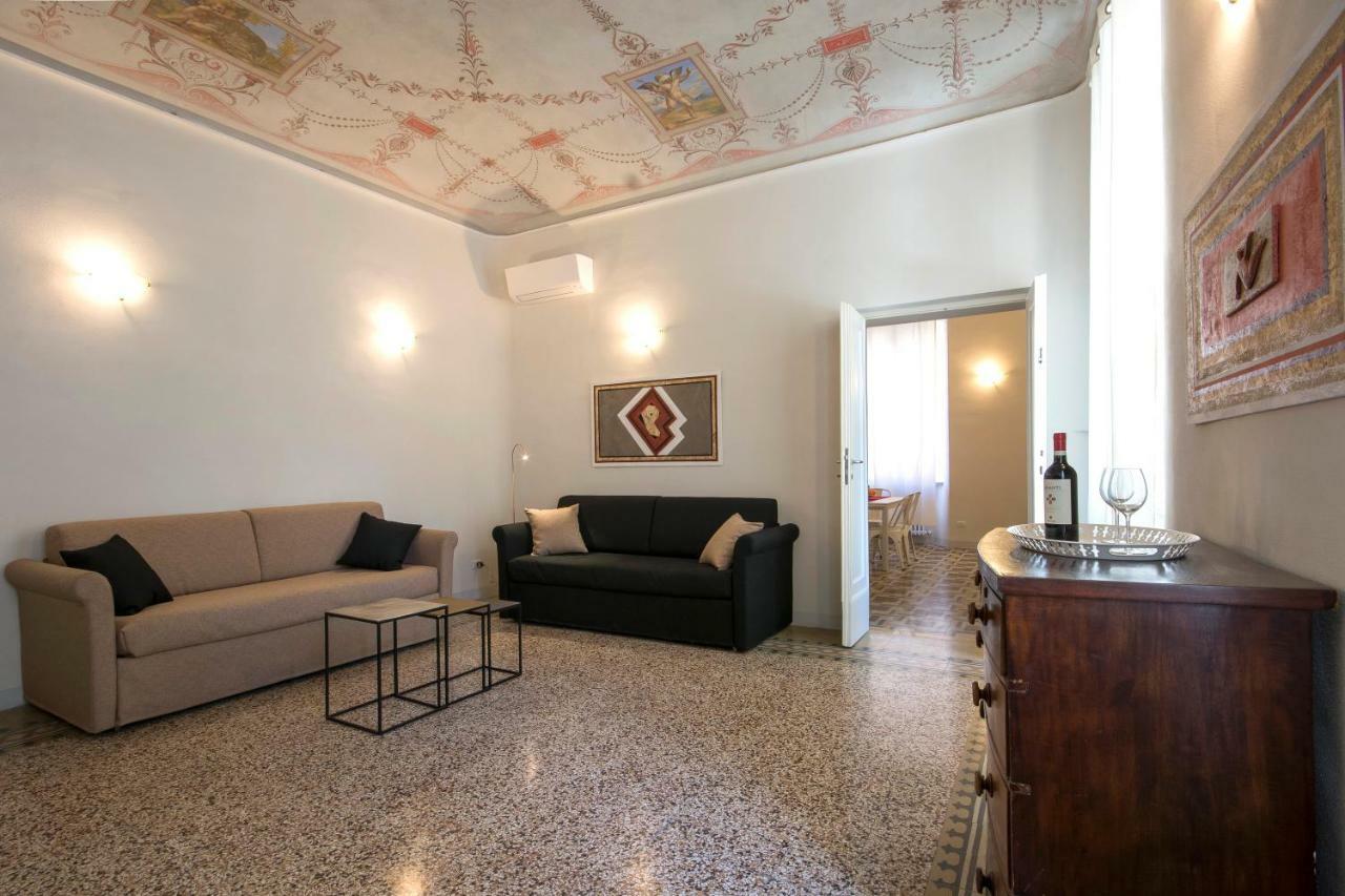 Piazza Paradiso Accommodation Сієна Екстер'єр фото
